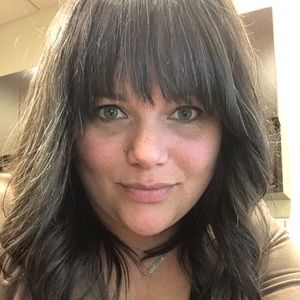 Meet your Posher, Leah